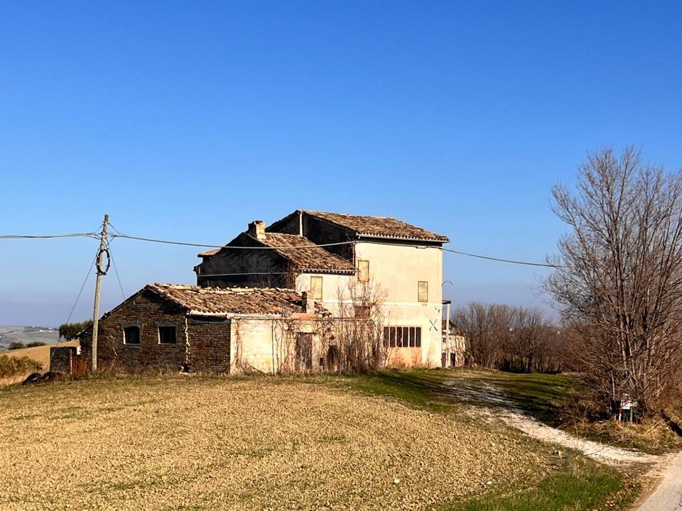 Villa i Montegiorgio, Fermo - foto 1
