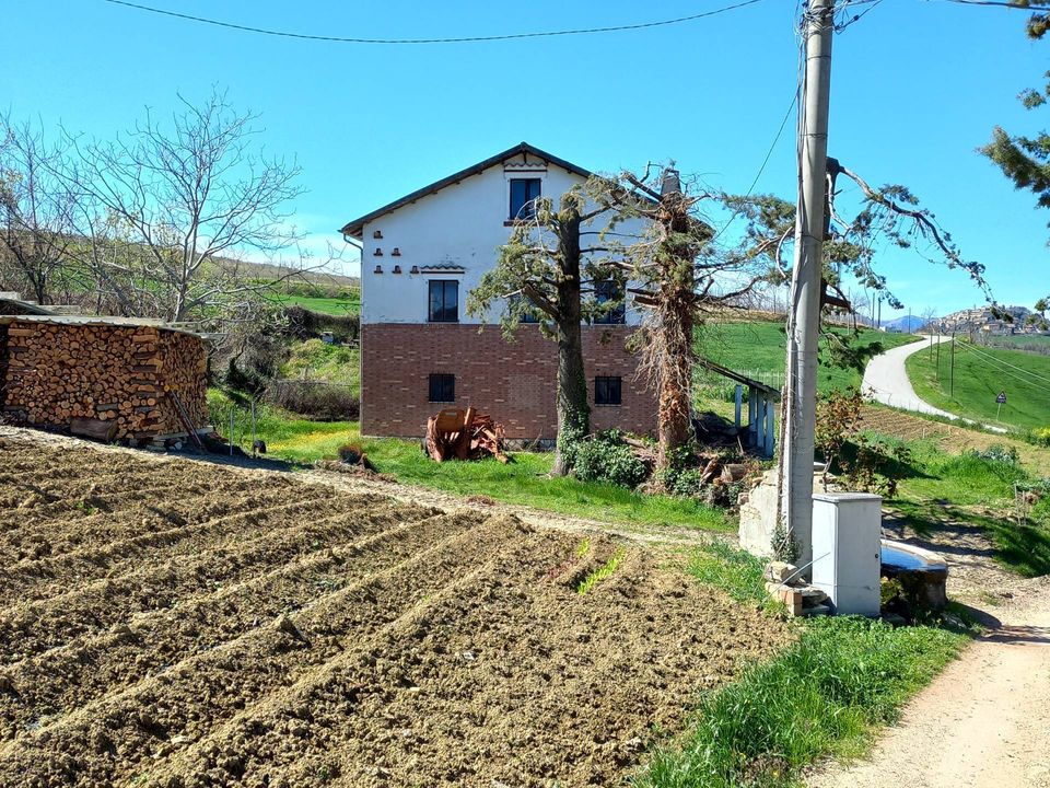 Villa en Santa Vittoria in Matenano, Fermo - foto 1