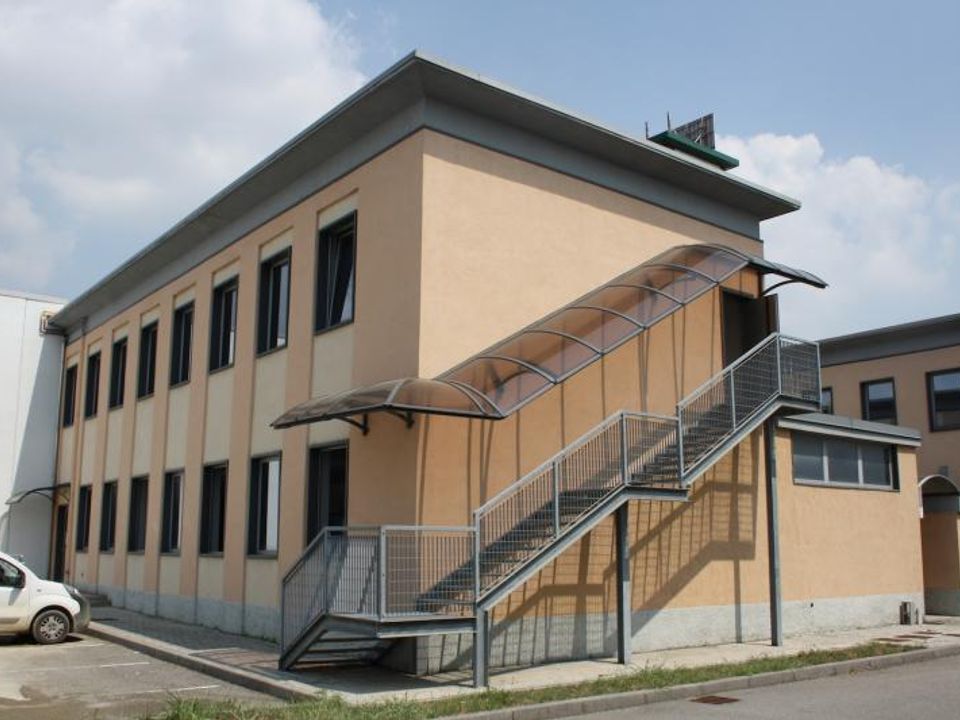 L'establiment comercial a Caponago, Monza and Brianza - foto 1