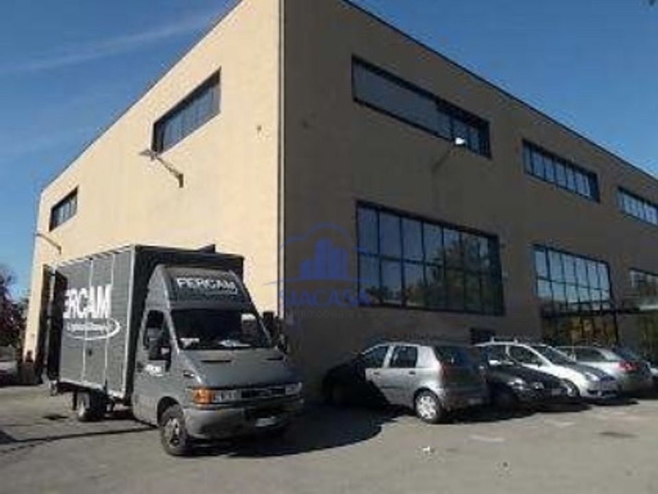 Erhvervsejendom i Villasanta, Monza and Brianza - foto 1