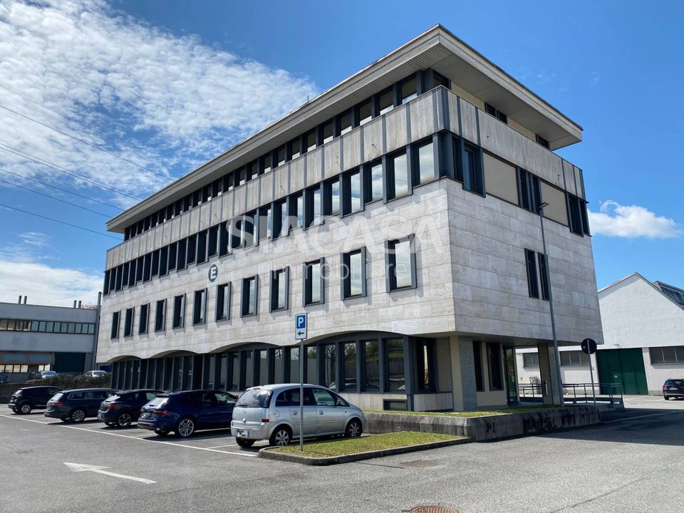 L'establiment comercial a Caponago, Monza and Brianza - foto 3