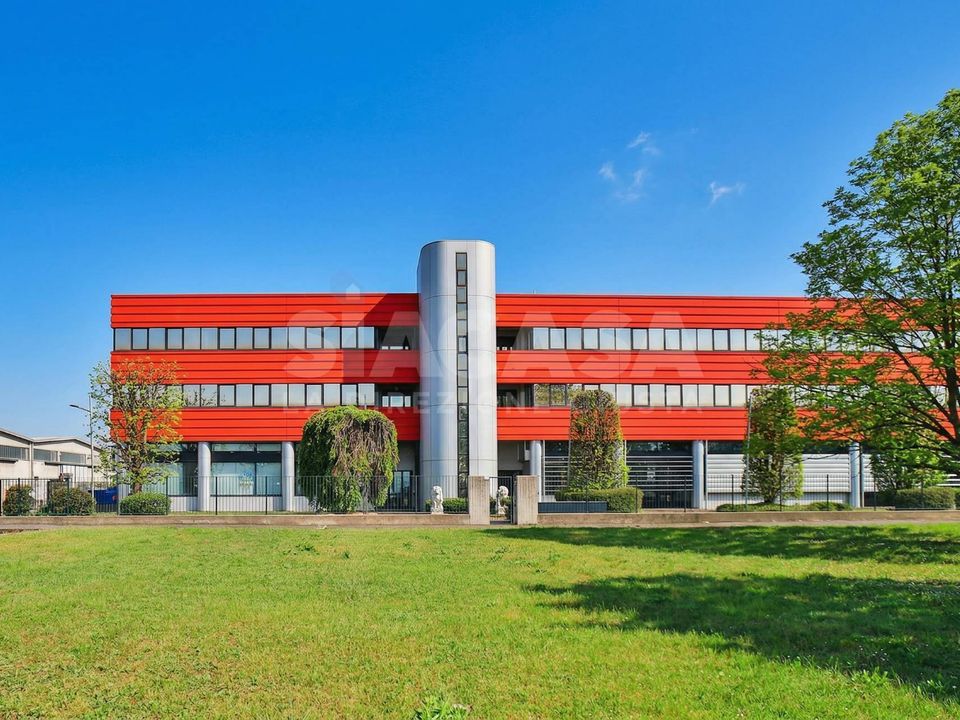 Erhvervsejendom i Inzago, Milan - foto 2