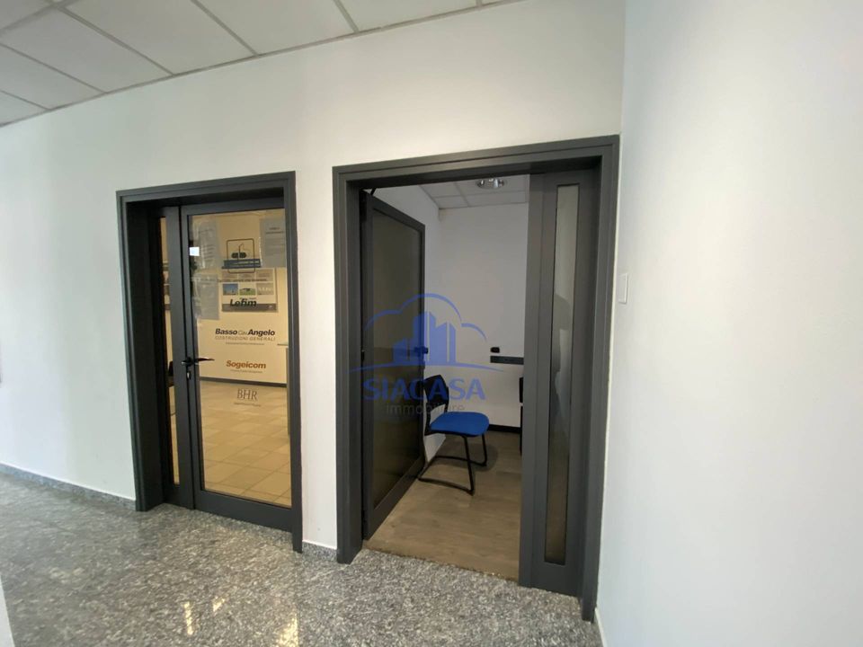 L'establiment comercial a Caponago, Monza and Brianza - foto 2