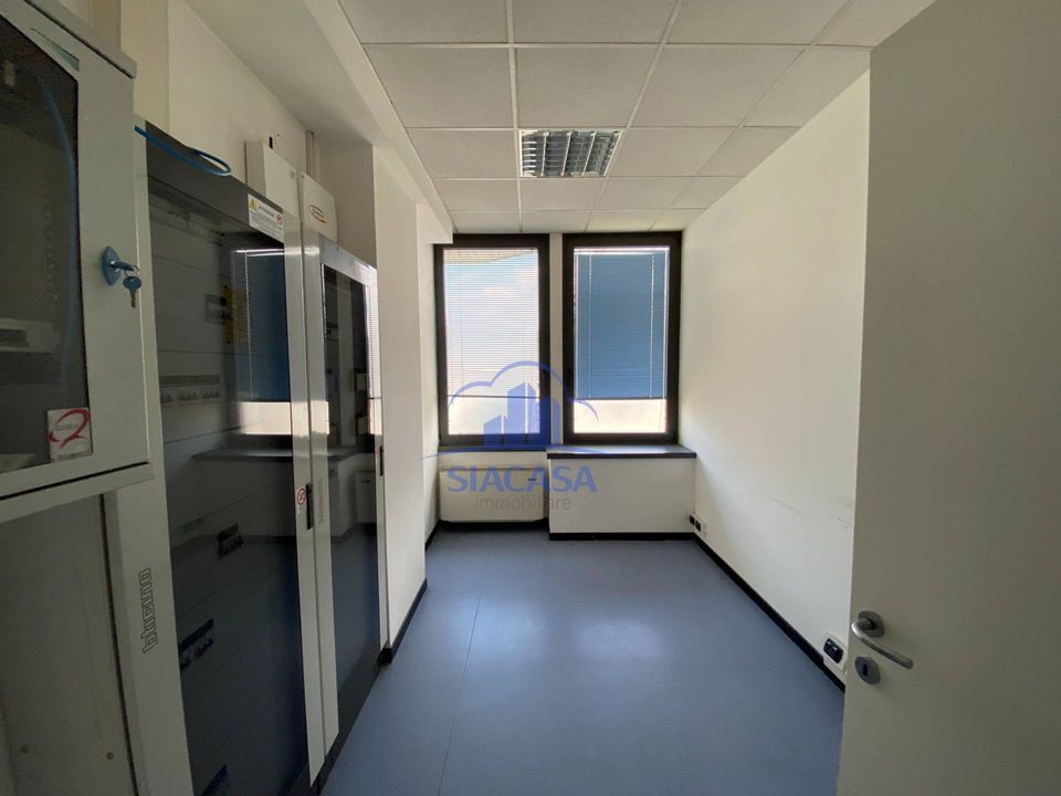 L'establiment comercial a Caponago, Monza and Brianza - foto 4