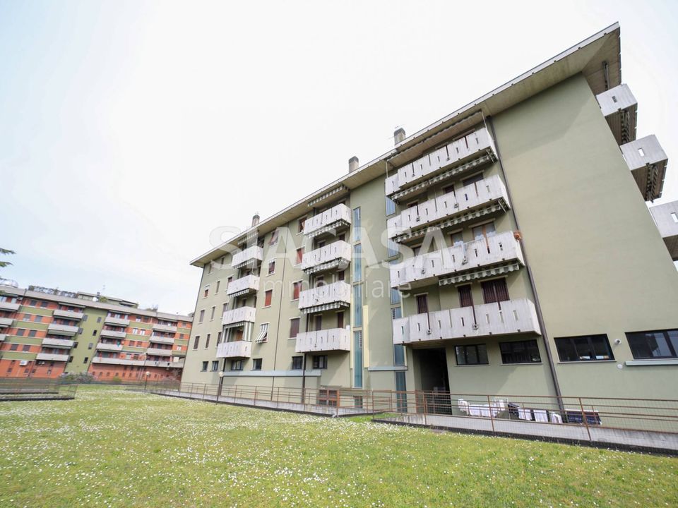 Parkeringsplads i Cassano d'Adda, Milan - foto 2