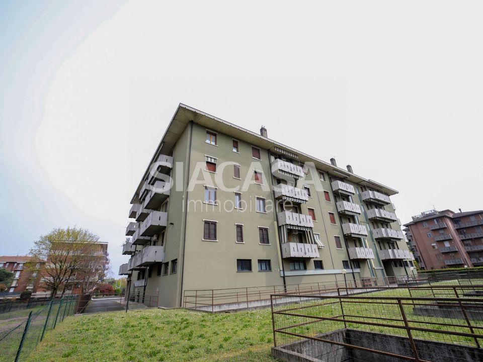 Parkeringsplads i Cassano d'Adda, Milan - foto 3