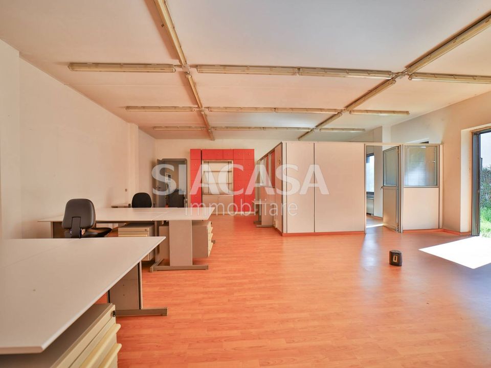 L'establiment comercial a Segrate, Milan - foto 2