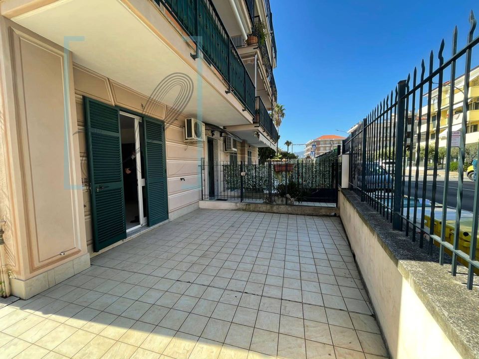 Erhvervsejendom i Ceriale, Savona - foto 2