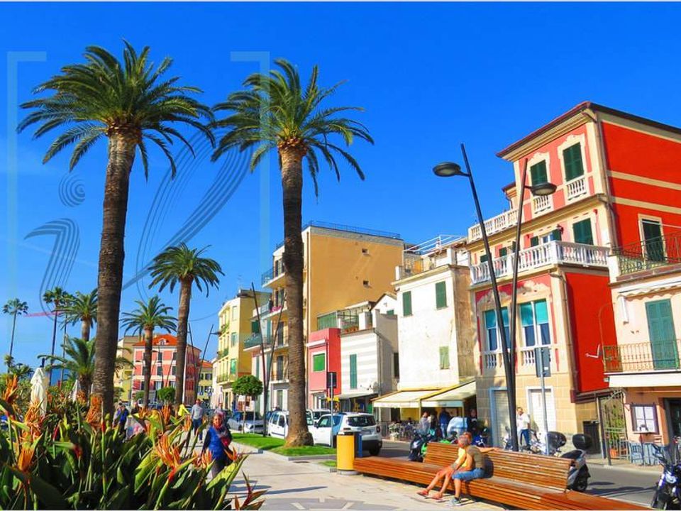 Erhvervsejendom i Ceriale, Savona - foto 3