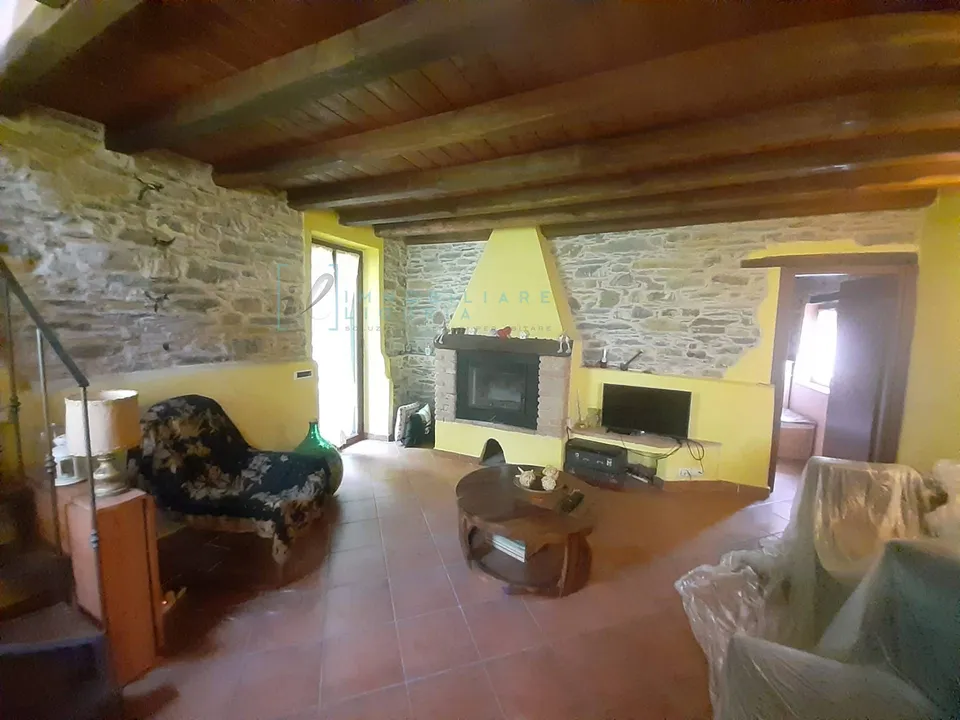 Landejendom i Borghetto D'Arroscia, Imperia - foto 1