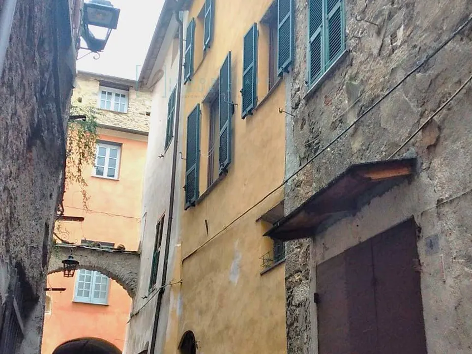 Villa i Pieve di Teco, Imperia - foto 1
