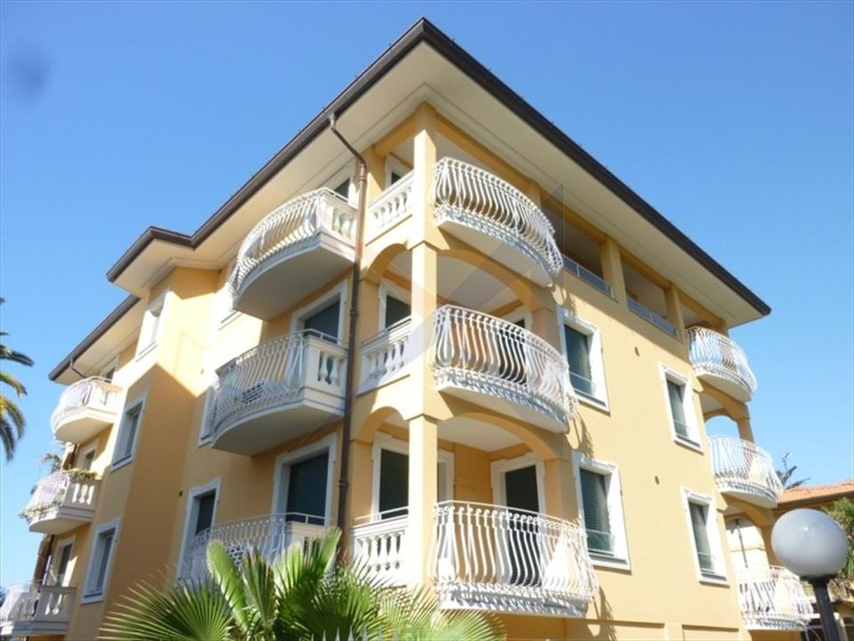 Lejlighed i Bordighera, Imperia - foto 1