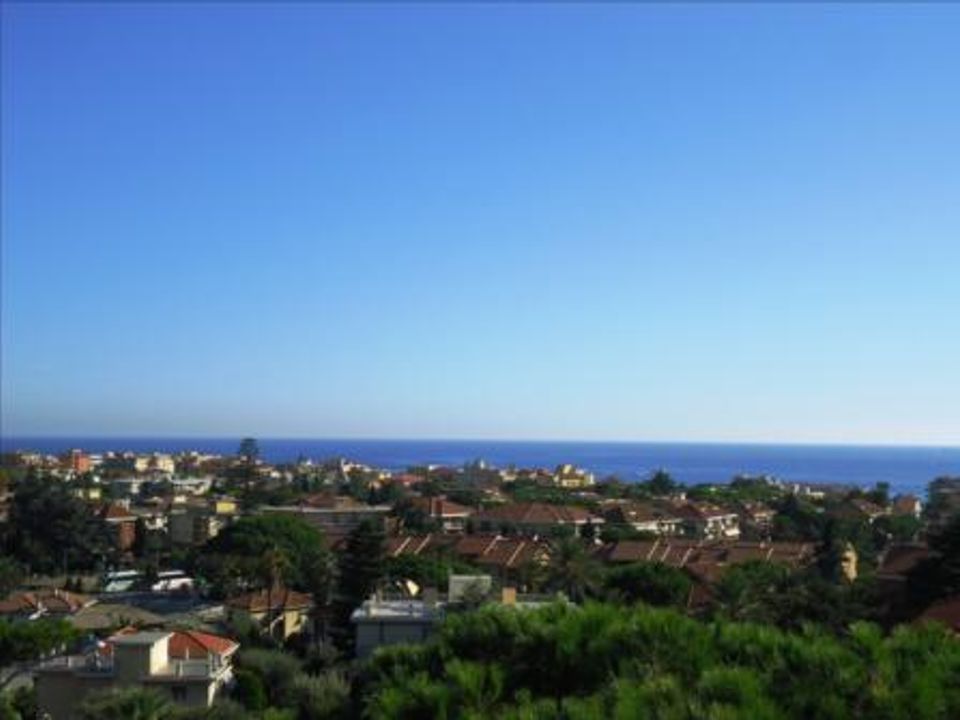 Lejlighed i Bordighera, Imperia - foto 1