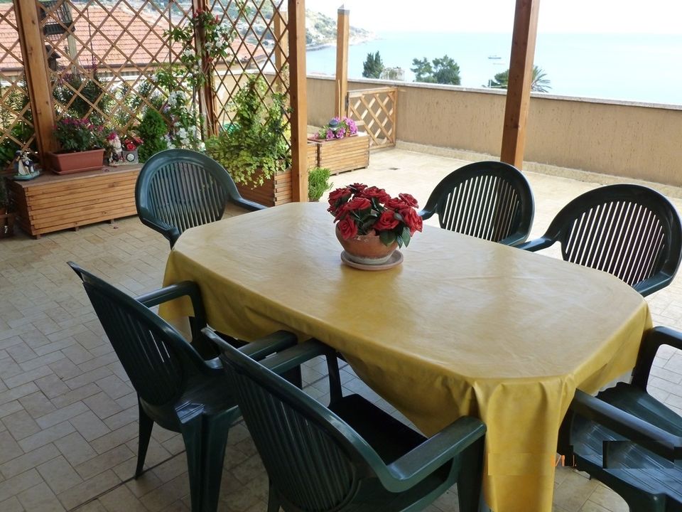 Lejlighed i Santo Stefano Al Mare, Imperia - foto 1