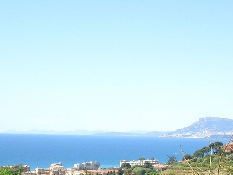 Villa i Bordighera, Imperia - foto 1