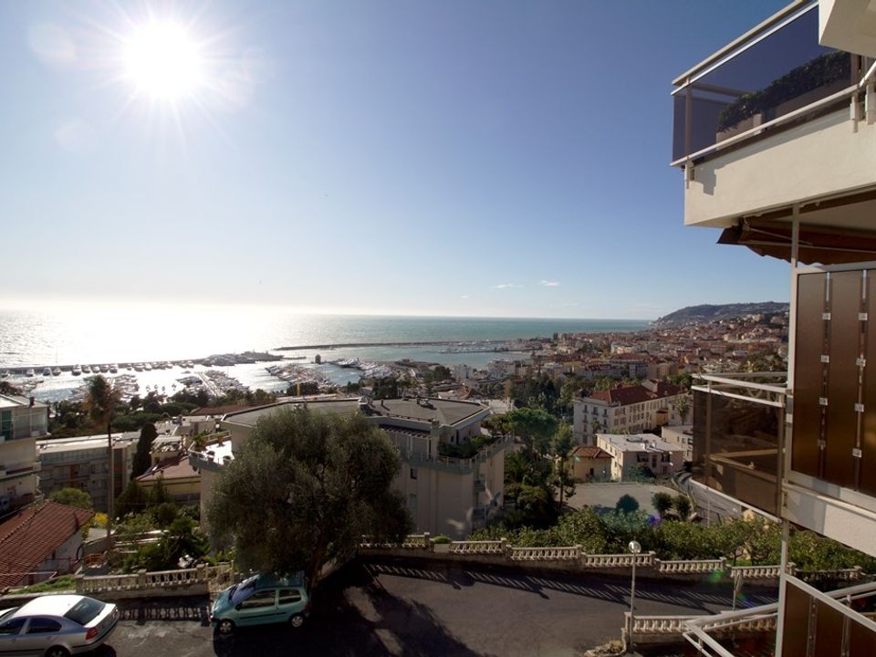 Lejlighed i Sanremo, Imperia - foto 2