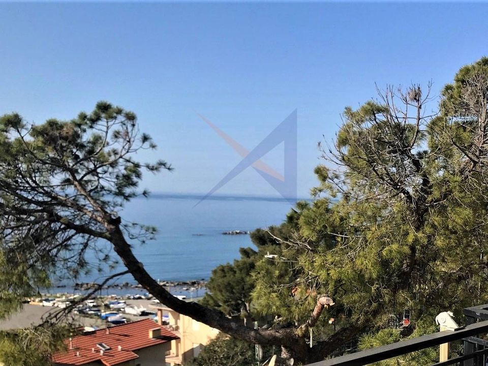 Lejlighed i Ospedaletti, Imperia - foto 2