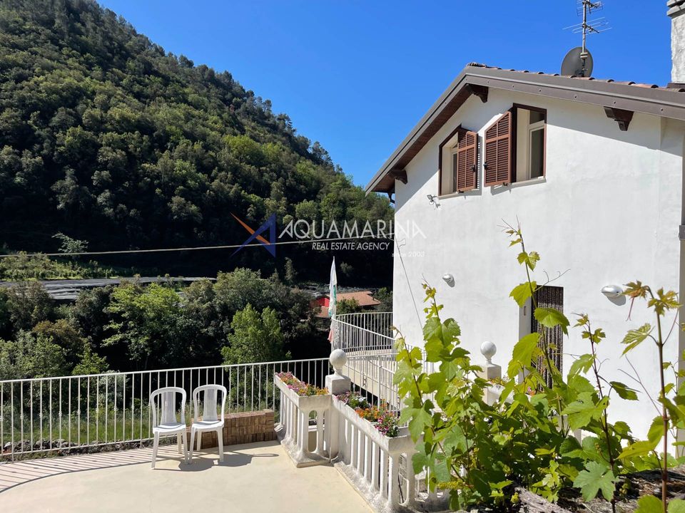 Villa i Dolceacqua, Imperia - foto 1