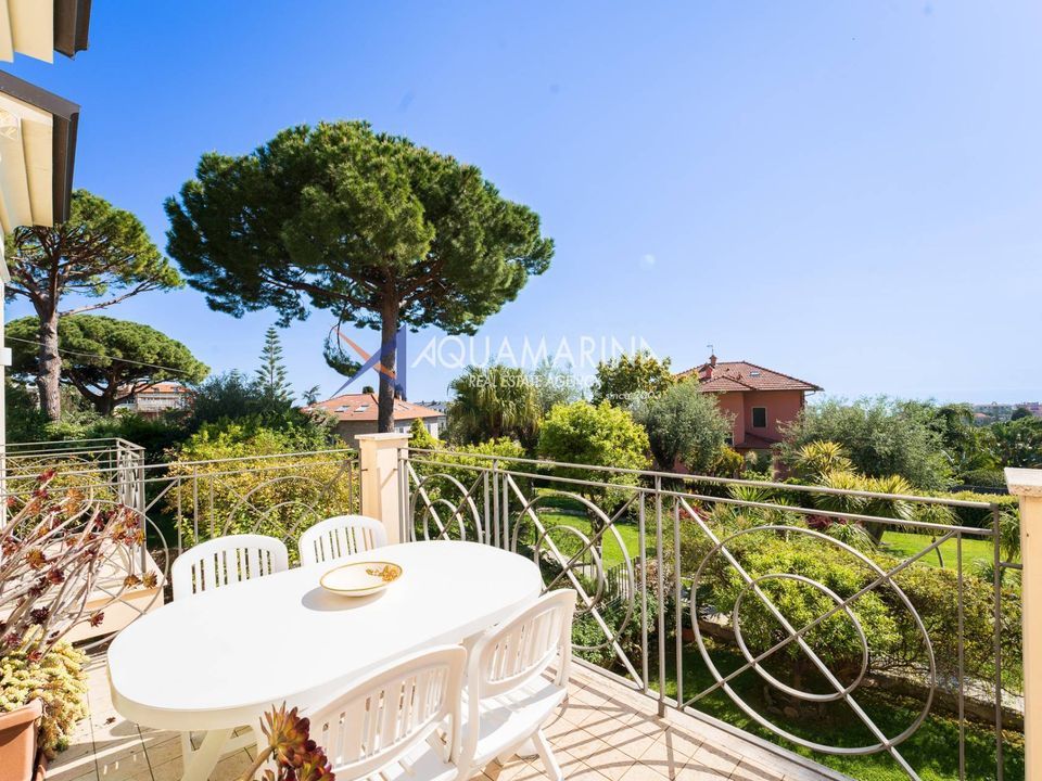 Lejlighed i Bordighera, Imperia - foto 1