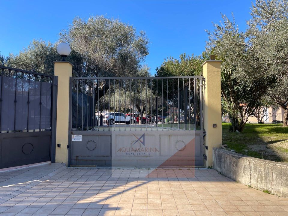 Parkeringsplass i Bordighera, Imperia - bilde 2