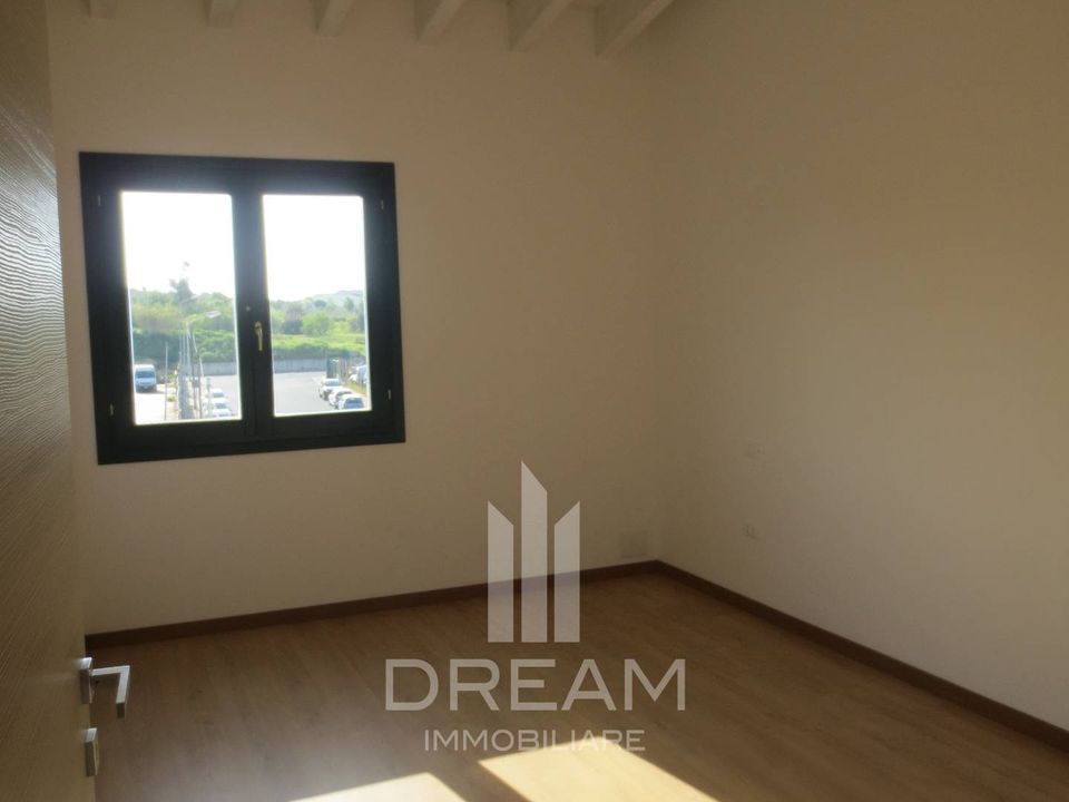 L'establiment comercial a Quartucciu, Cagliari - foto 4