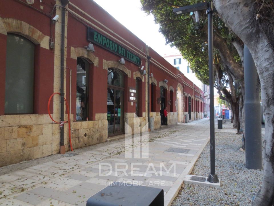 Erhvervsejendom i Cagliari, Cagliari - foto 3