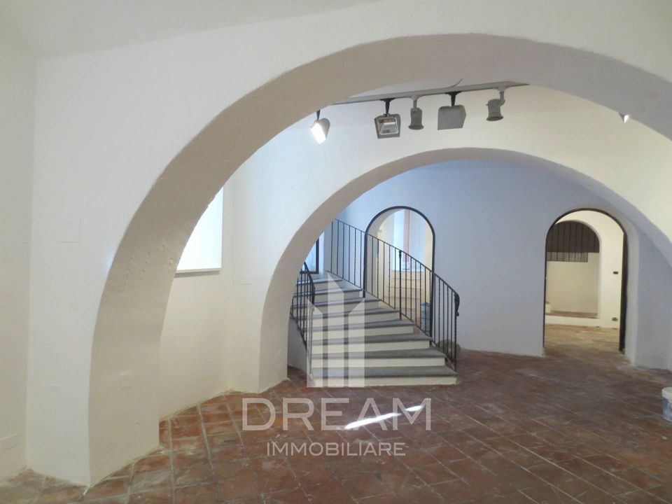 Erhvervsejendom i Cagliari, Cagliari - foto 2
