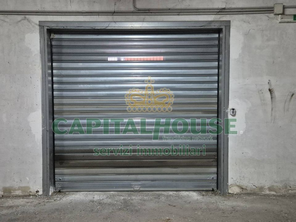 Parkeringsplads i Portico di Caserta, Caserta - foto 1