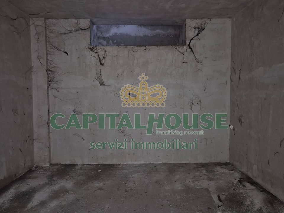 Parkeringsplads i Portico di Caserta, Caserta - foto 4