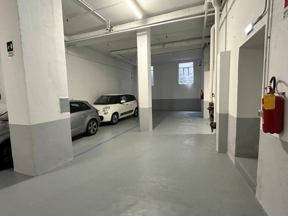 Parkeerruimte in Torino, Turin - foto 3