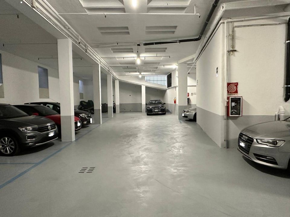 Parkeerruimte in Torino, Turin - foto 4