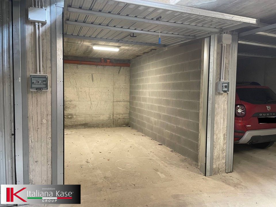 Parkeringsplads i Gassino Torinese, Turin - foto 3