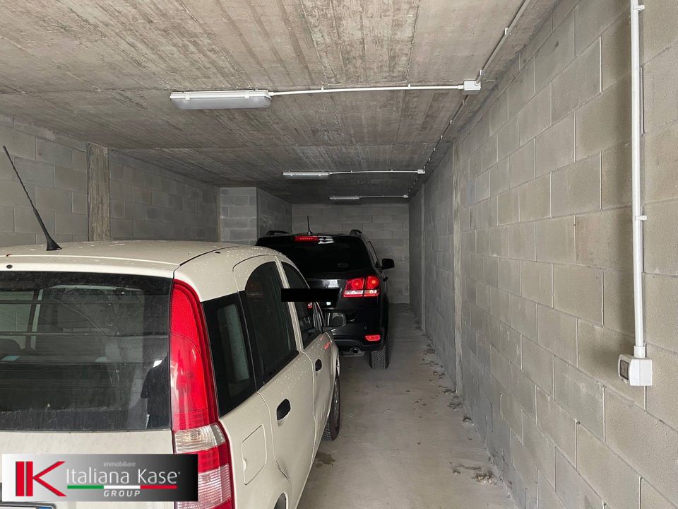 Parkeringsplads i Gassino Torinese, Turin - foto 3