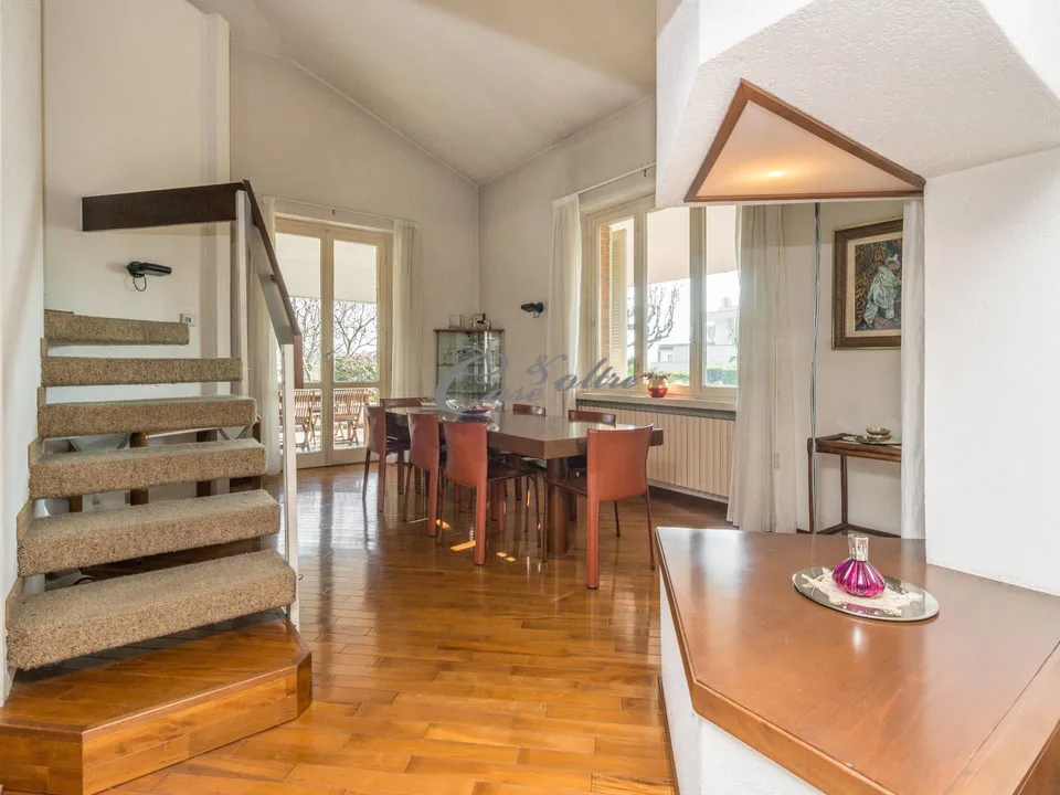 Villa i Fenegro, Como - bilde 2