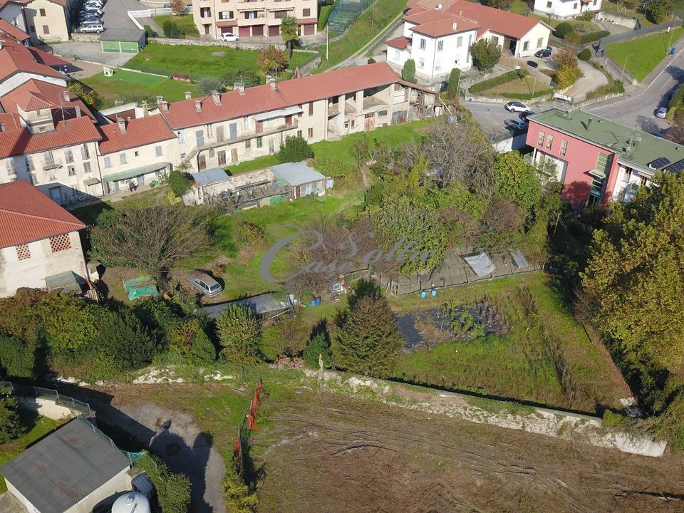 Erhvervsejendom i Cucciago, Como - foto 2