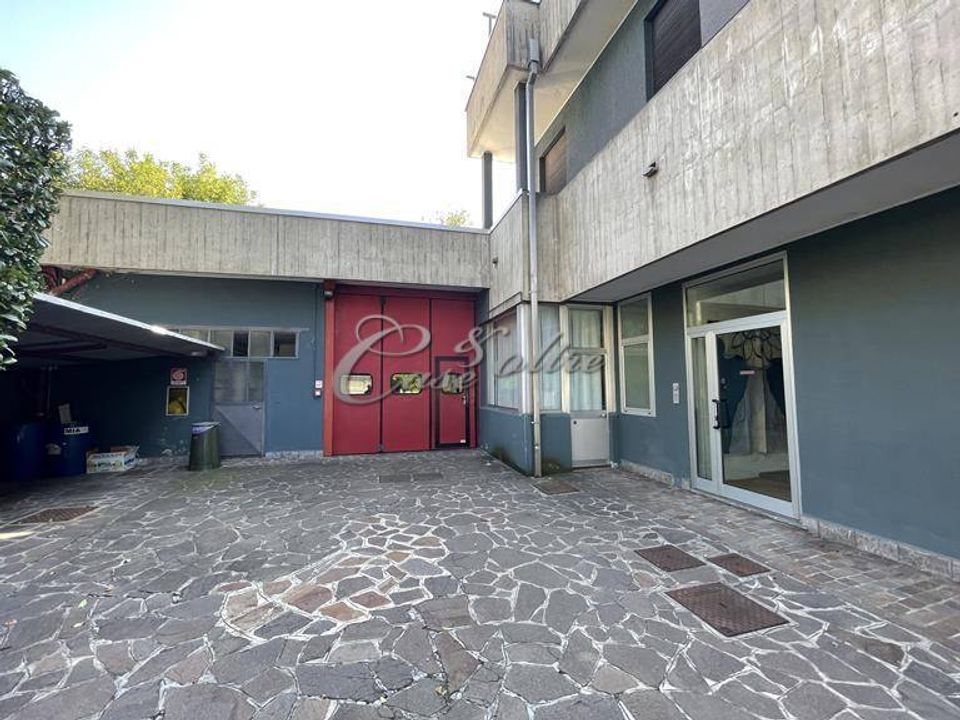 Erhvervsejendom i Novedrate, Como - foto 5