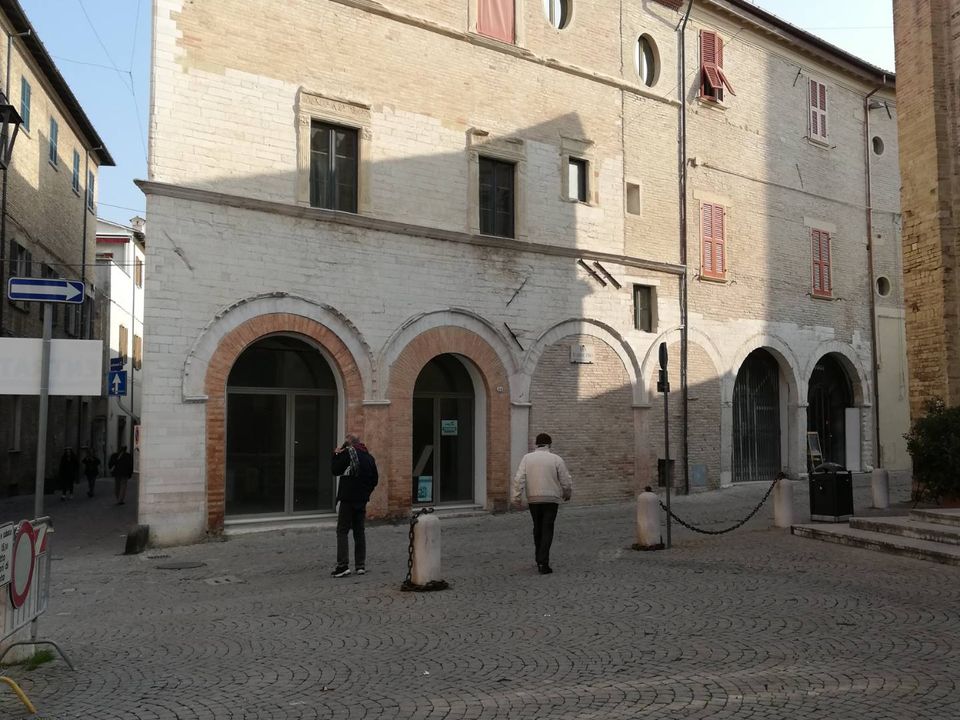 Erhvervsejendom i Fano, Pesaro and Urbino - foto 1
