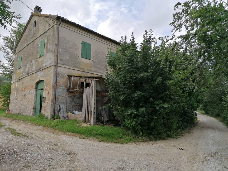 Landejendom i Colli al Metauro, Pesaro and Urbino - foto 1