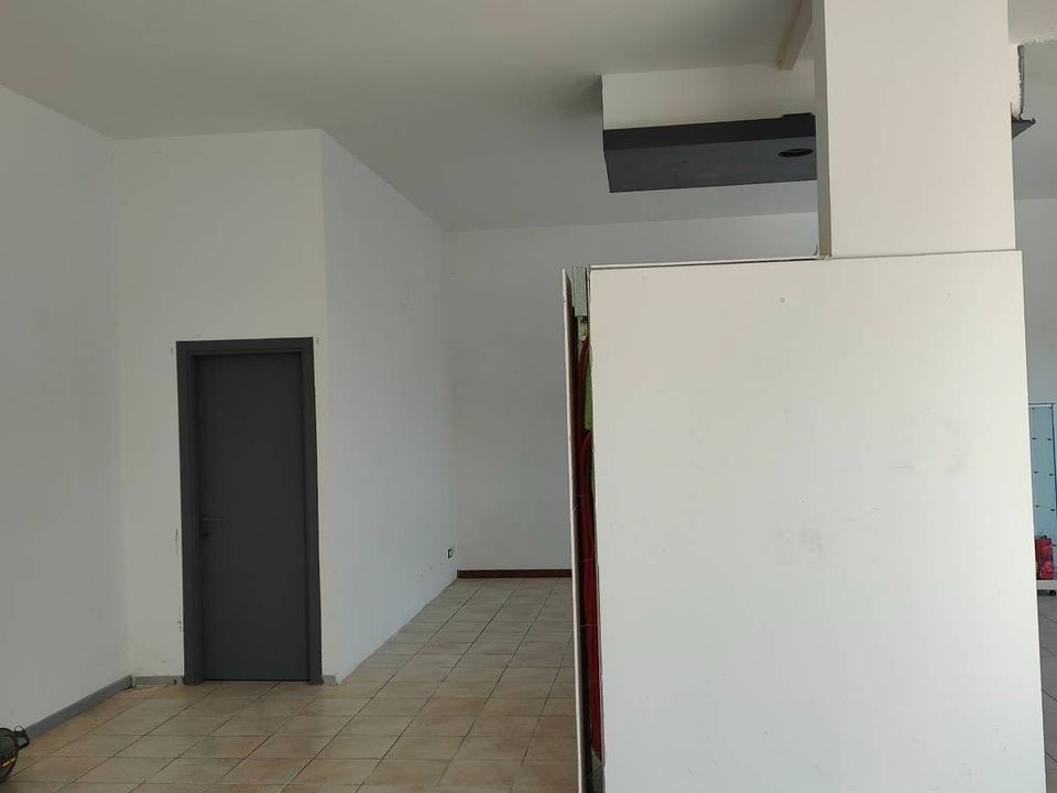 Erhvervsejendom i Fano, Pesaro and Urbino - foto 4