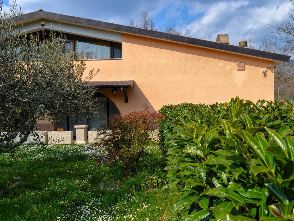 L'establiment comercial a Foligno, Perugia - foto 4