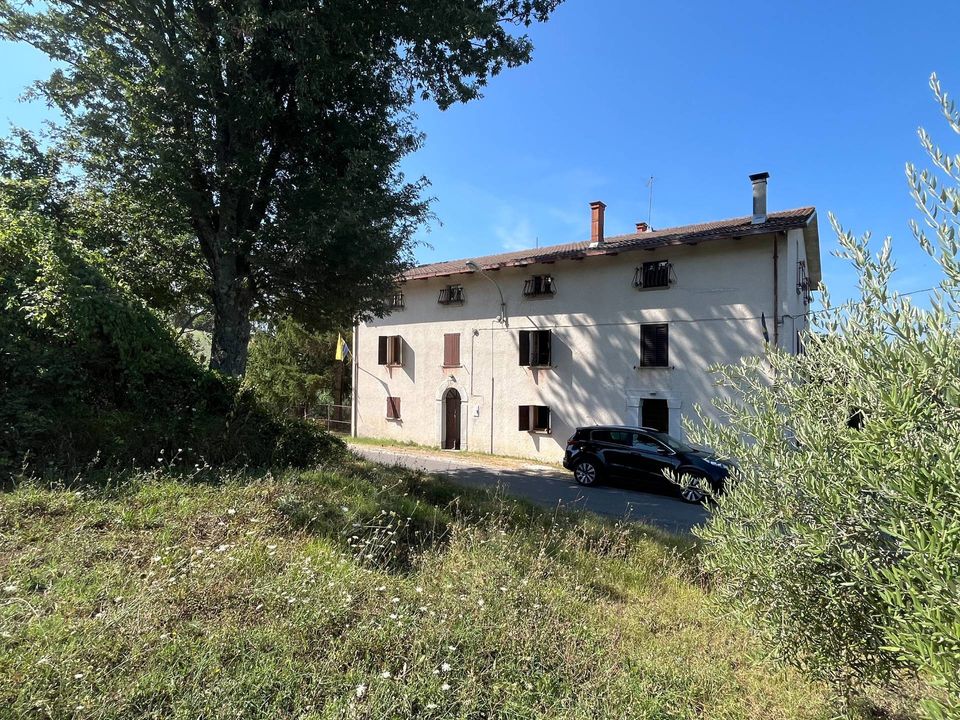 Villa i Gualdo Tadino, Perugia - foto 1
