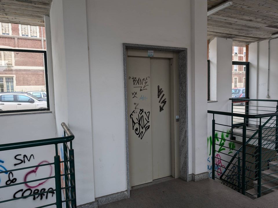 Parkeringsplass i Torino, Turin - bilde 3