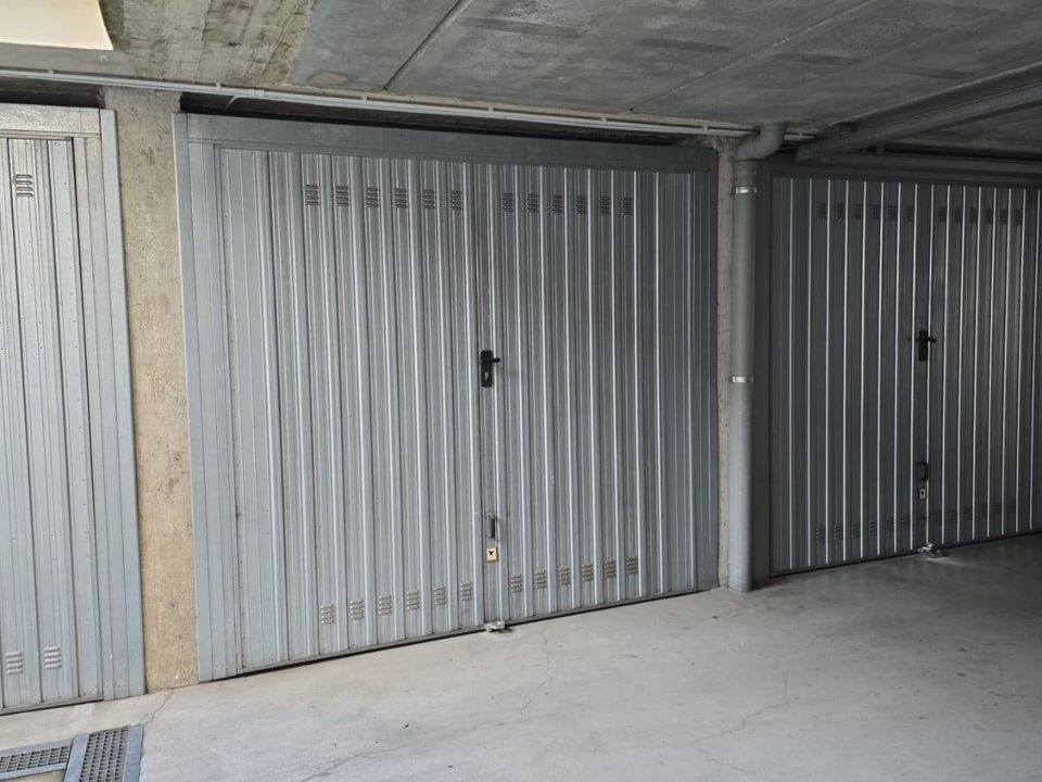 Parkeringsplass i Torino, Turin - bilde 5
