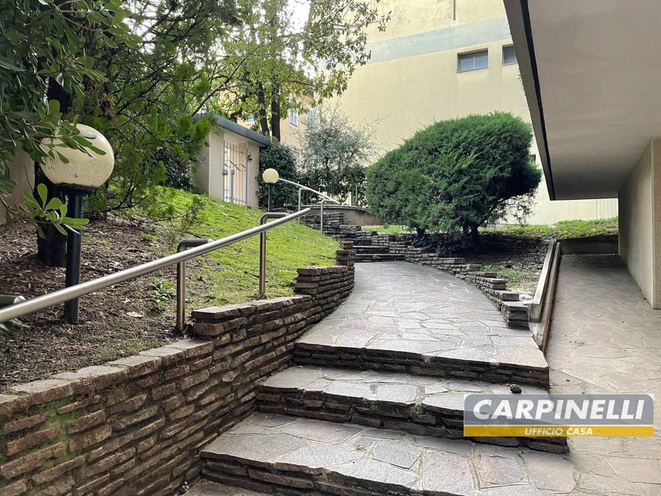 Erhvervsejendom i Seregno, Monza and Brianza - foto 5