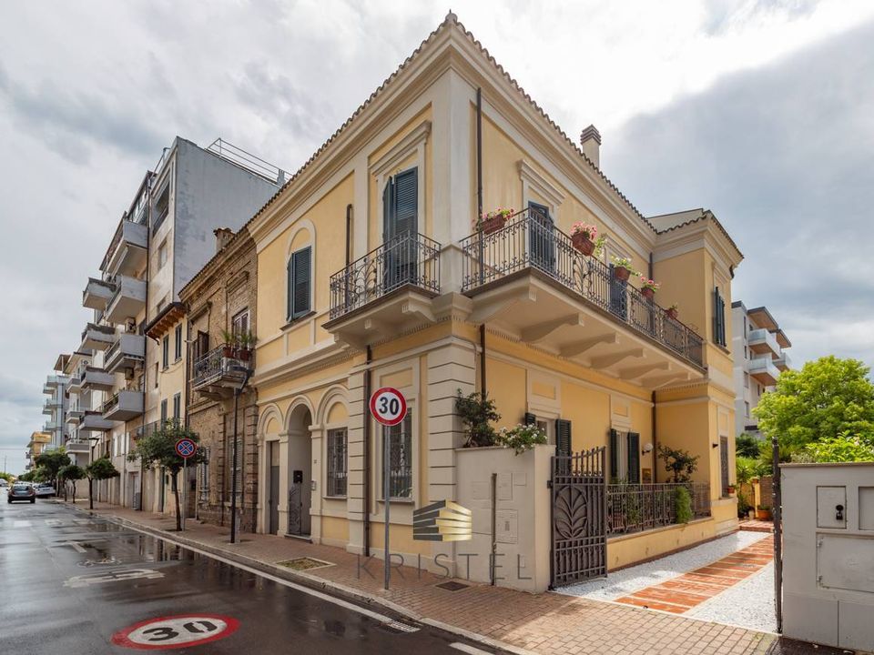 Villa i Pescara, Pescara - foto 1