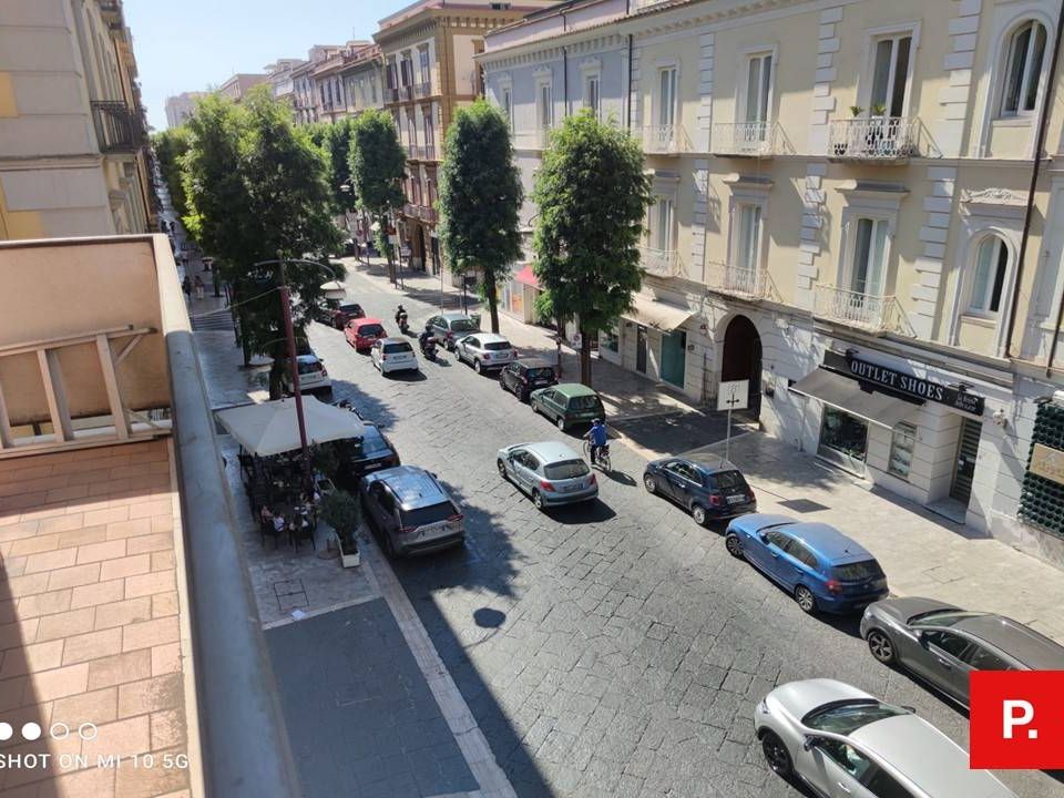Erhvervsejendom i Caserta, Caserta - foto 2