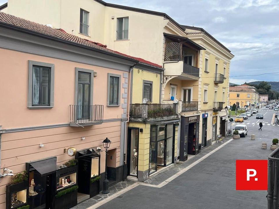 Erhvervsejendom i Caserta, Caserta - foto 2