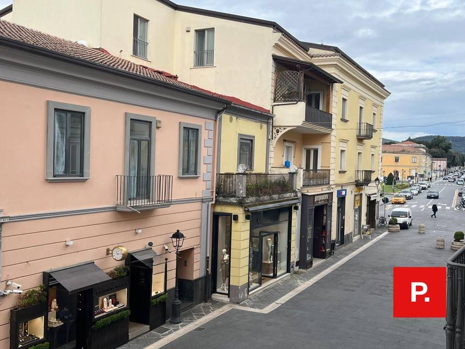 Erhvervsejendom i Caserta, Caserta - foto 4