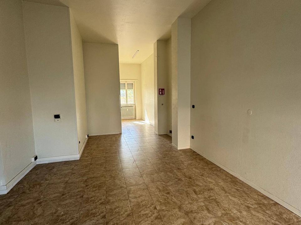 Erhvervsejendom i Brandizzo, Turin - foto 2
