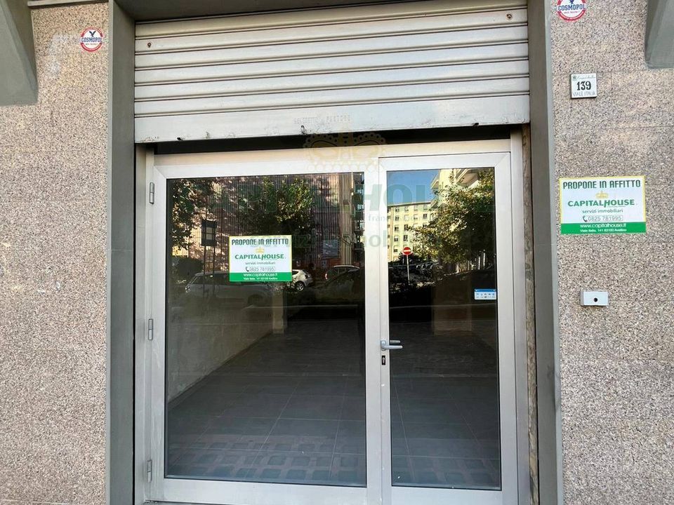 Erhvervsejendom i Avellino city, Avellino - foto 2